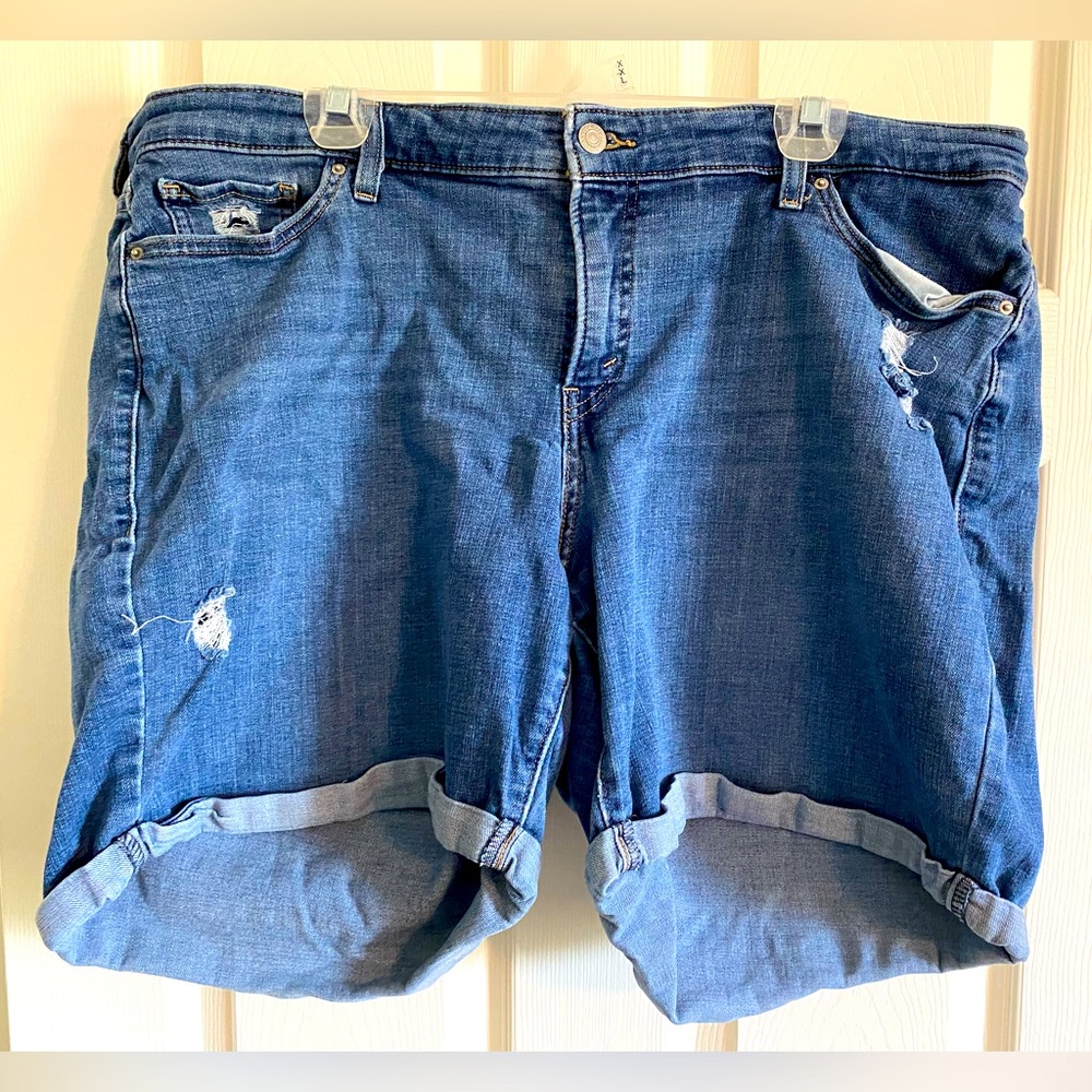 Levi’s Shorts ~ Size 20!